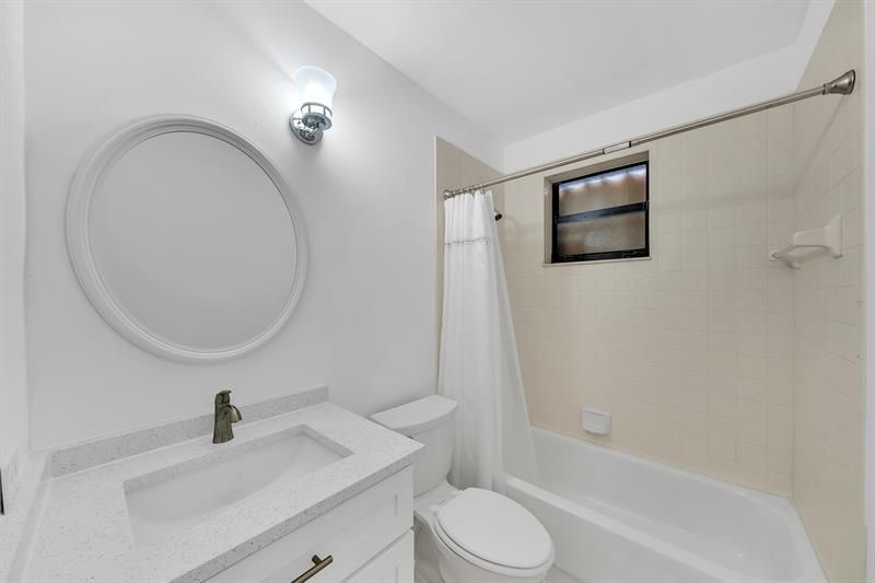 4111 Coral Tree Circle, Unit 324, Coconut Creek, FL 33073 Photo