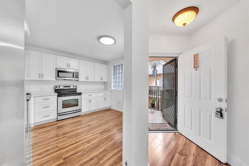 4111 Coral Tree Circle, Unit 324, Coconut Creek, FL 33073 Photo