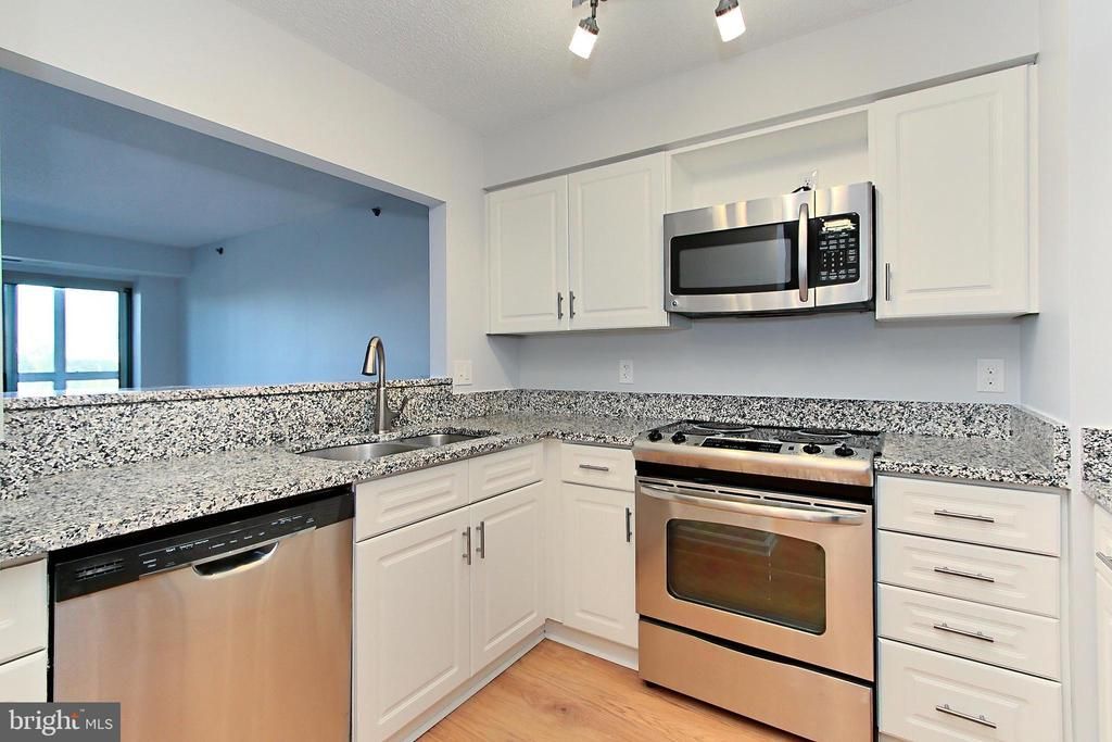 2121 Jamieson Avenue, Unit 710, Alexandria, VA 22314 Main Photo