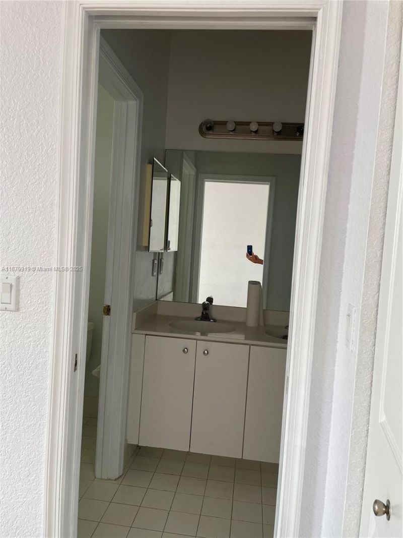 2904 NW 33rd Ter, Lauderdale Lakes, FL 33311 Photo