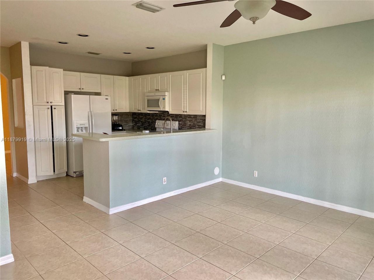 2904 NW 33rd Ter, Lauderdale Lakes, FL 33311 Photo