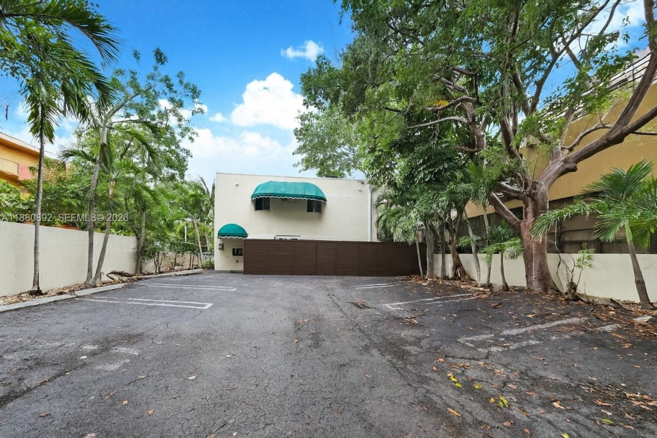 2768 Day Ave, Unit 1, Miami, FL 33133 Photo