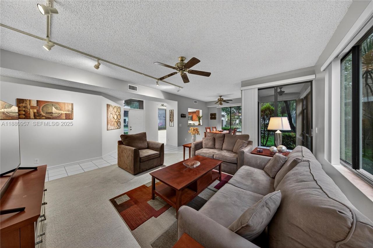 10541 NW 10th St, Unit A-129, Plantation, FL 33322 Photo