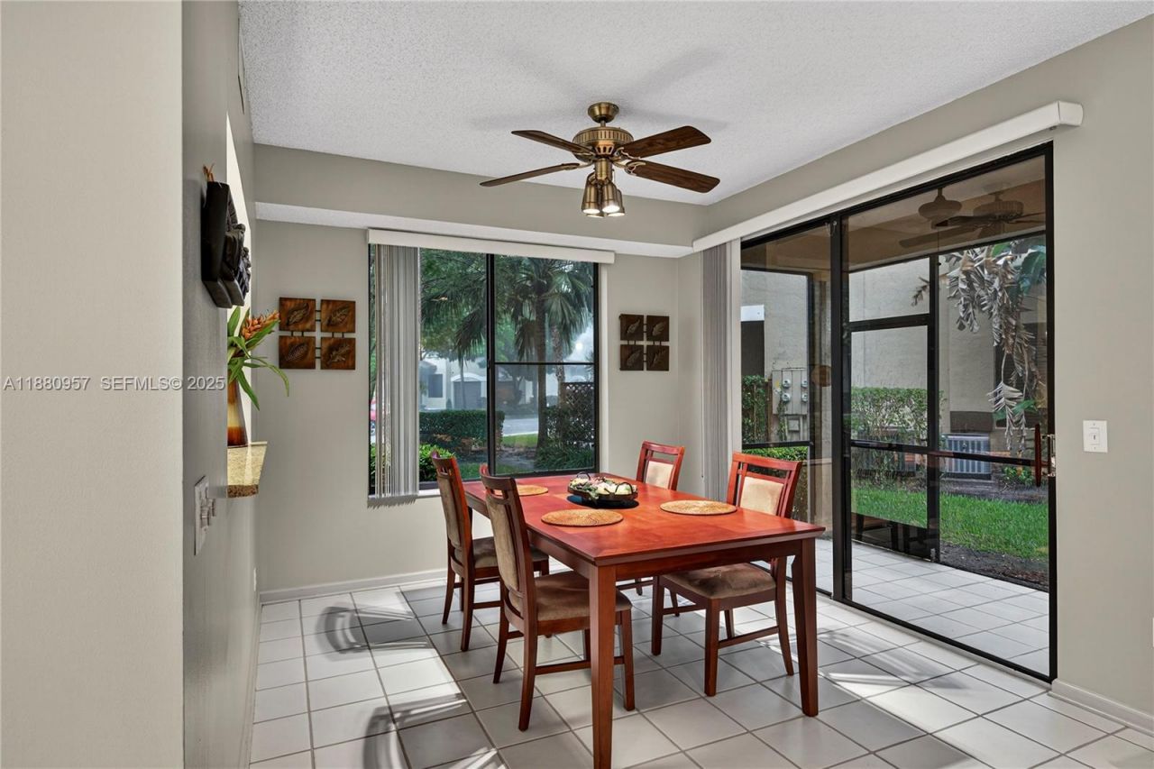 10541 NW 10th St, Unit A-129, Plantation, FL 33322 Photo