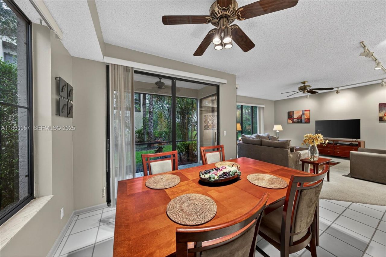 10541 NW 10th St, Unit A-129, Plantation, FL 33322 Photo