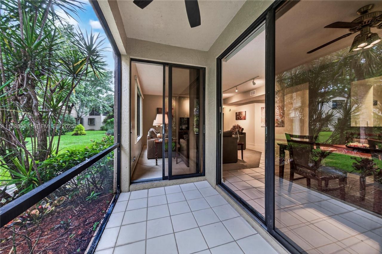 10541 NW 10th St, Unit A-129, Plantation, FL 33322 Photo