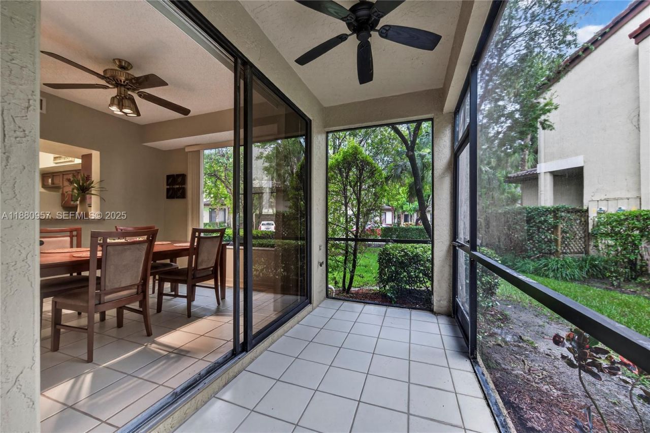 10541 NW 10th St, Unit A-129, Plantation, FL 33322 Photo