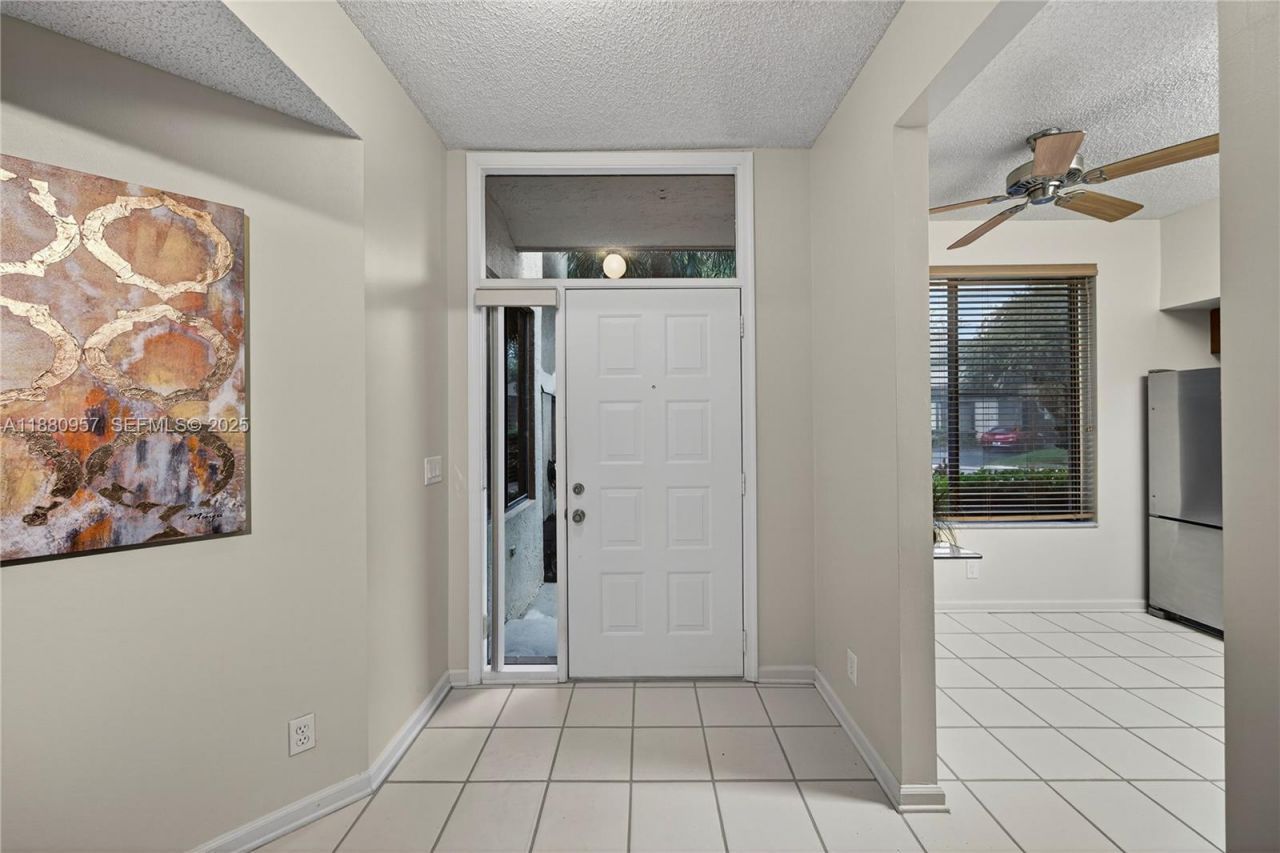 10541 NW 10th St, Unit A-129, Plantation, FL 33322 Photo