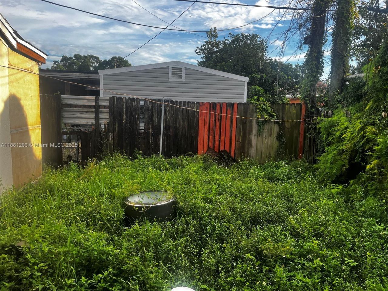 1132 NW 118th St, Miami, FL 33168 Photo