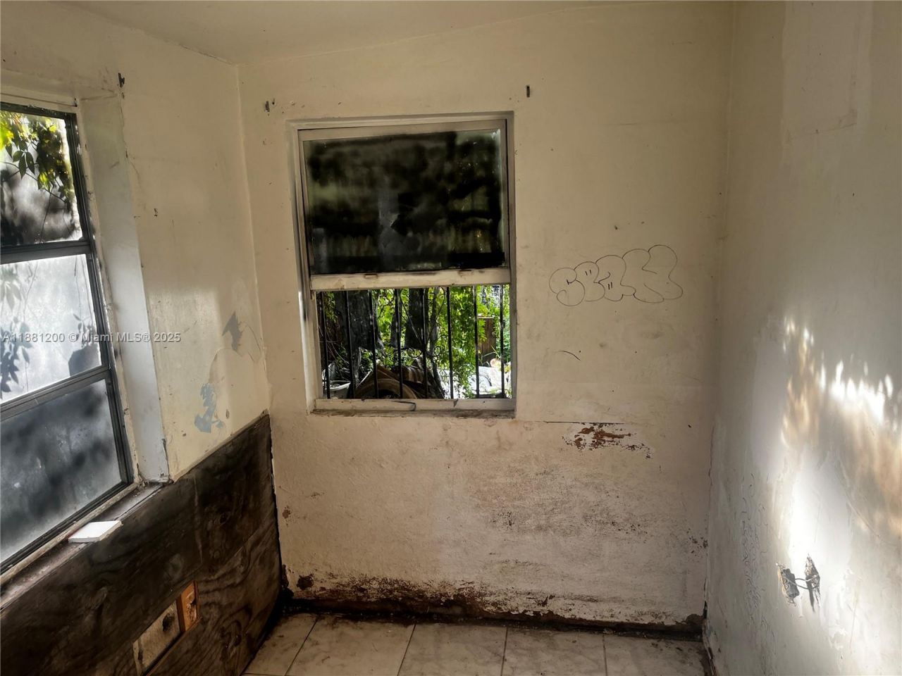 1132 NW 118th St, Miami, FL 33168 Photo