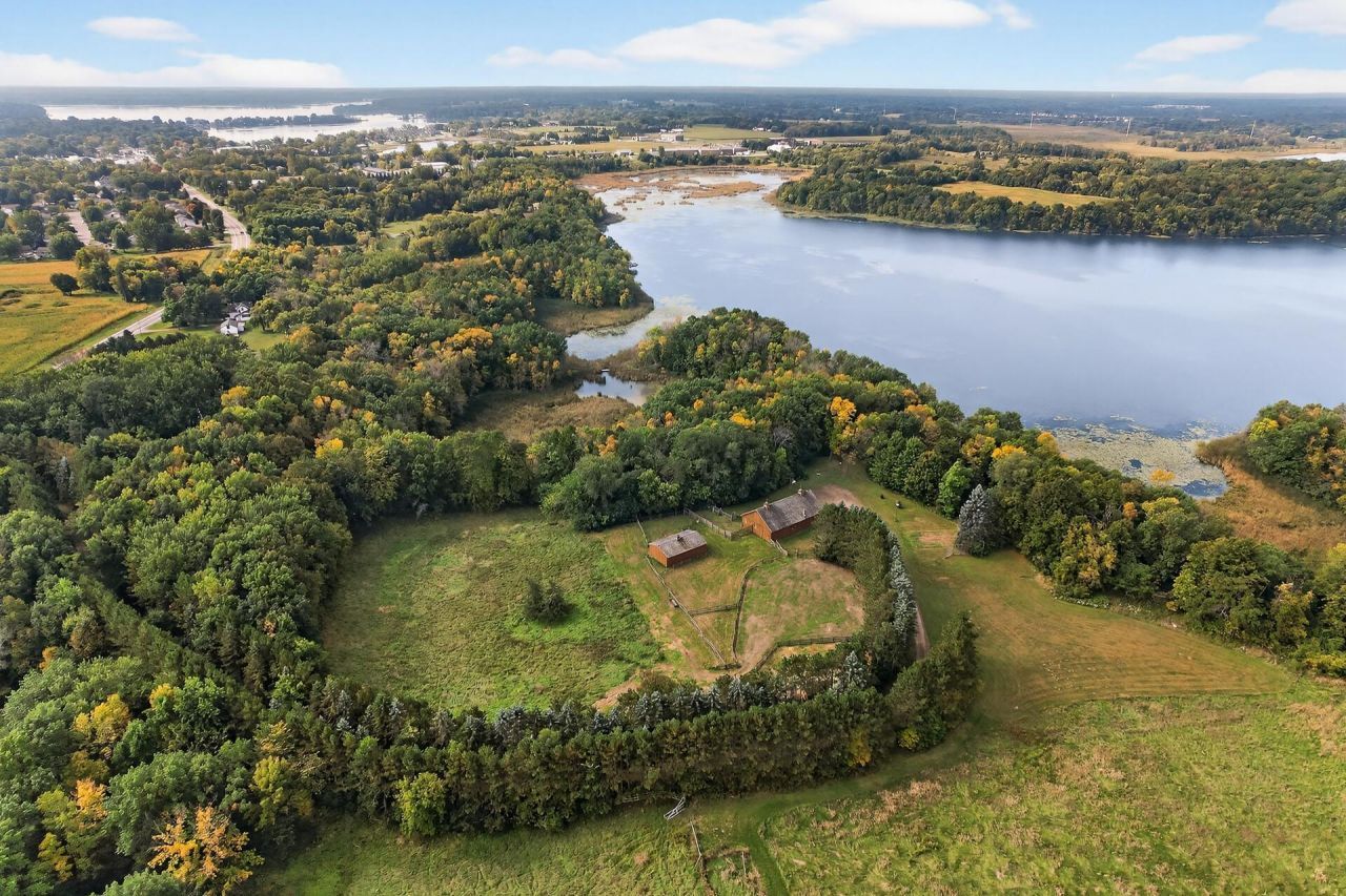 30260 Lofton Avenue, Chisago City, MN 55013