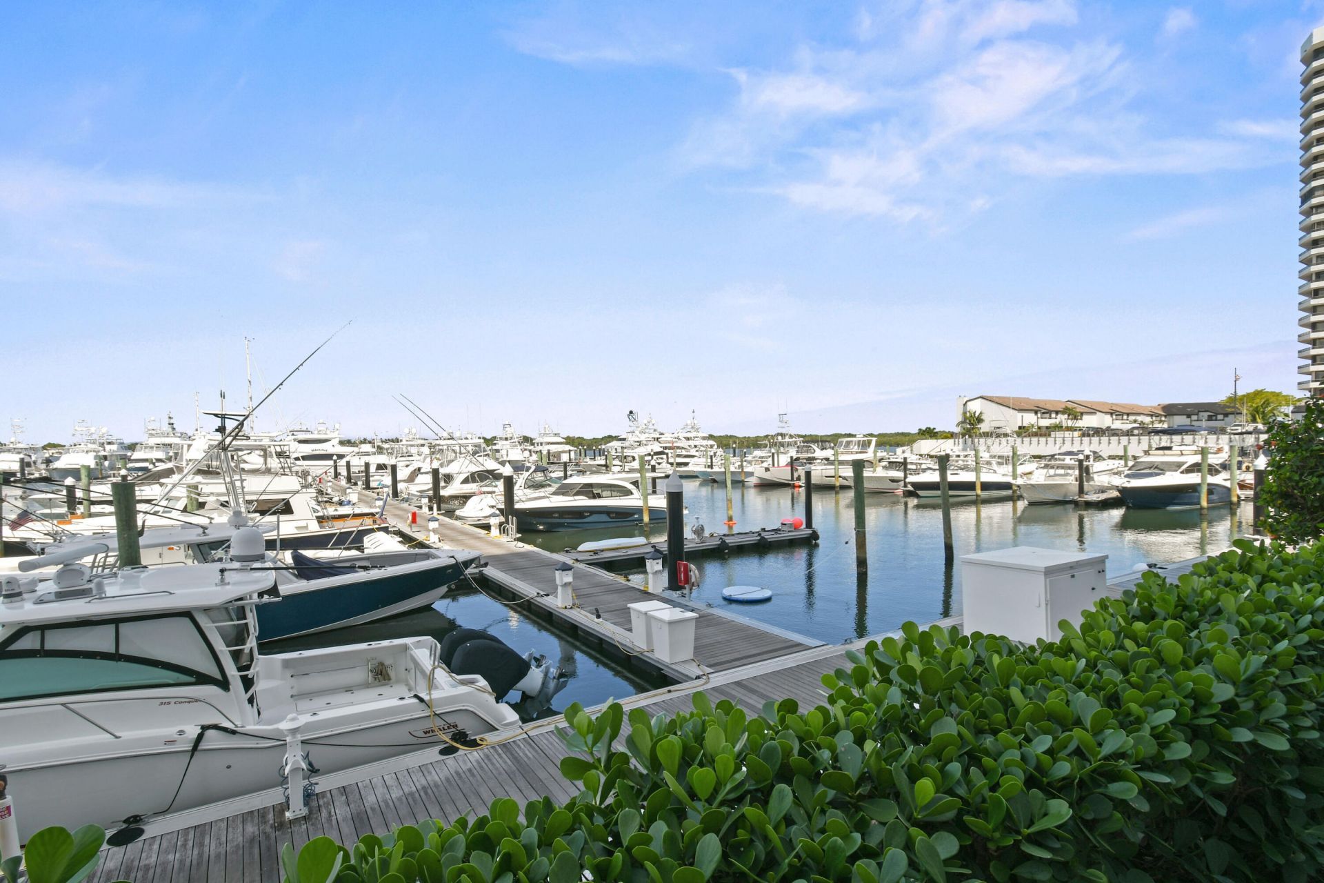 108 Lakeshore Drive, Unit 140, North Palm Beach, FL 33408 Photo