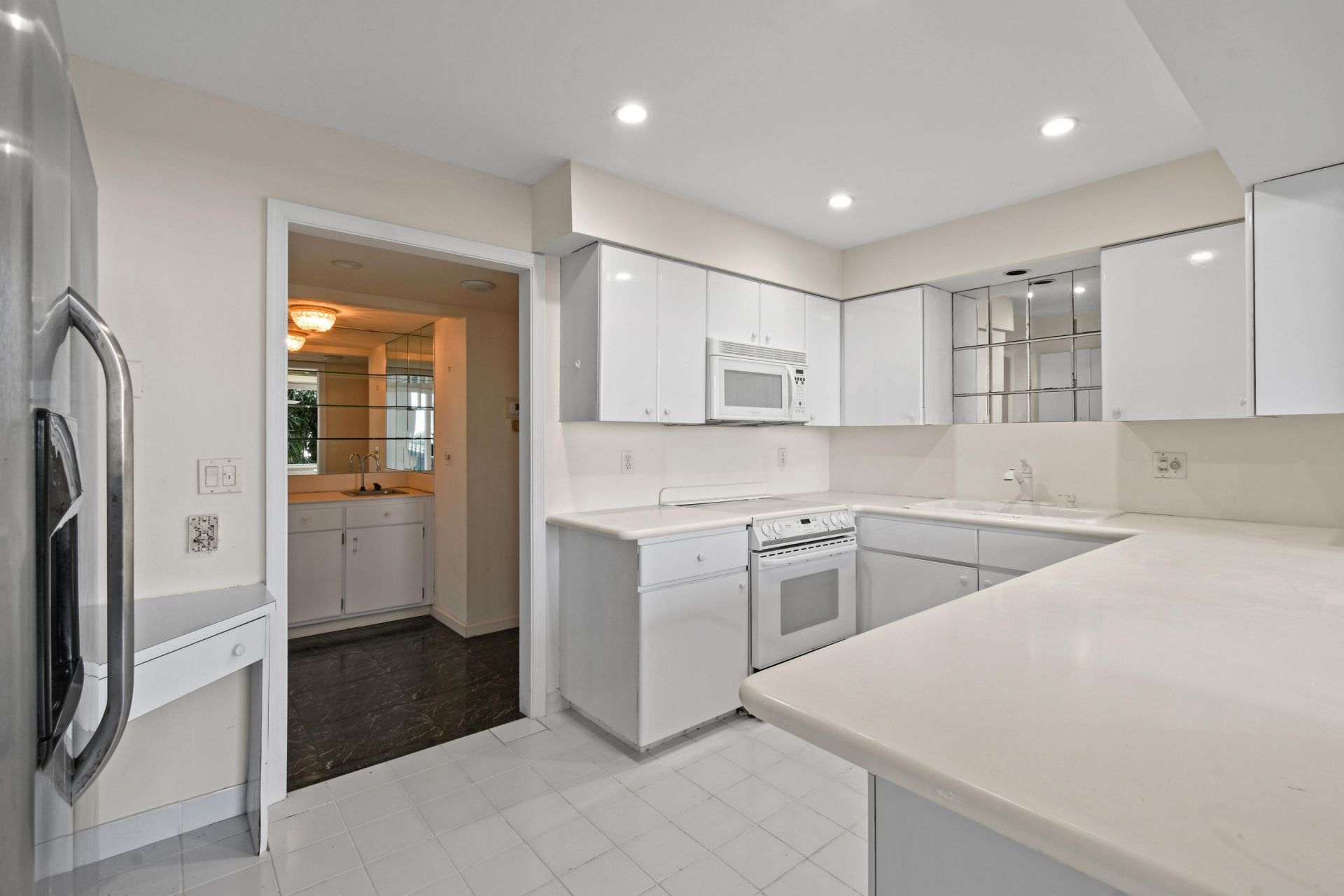 108 Lakeshore Drive, Unit 140, North Palm Beach, FL 33408 Photo