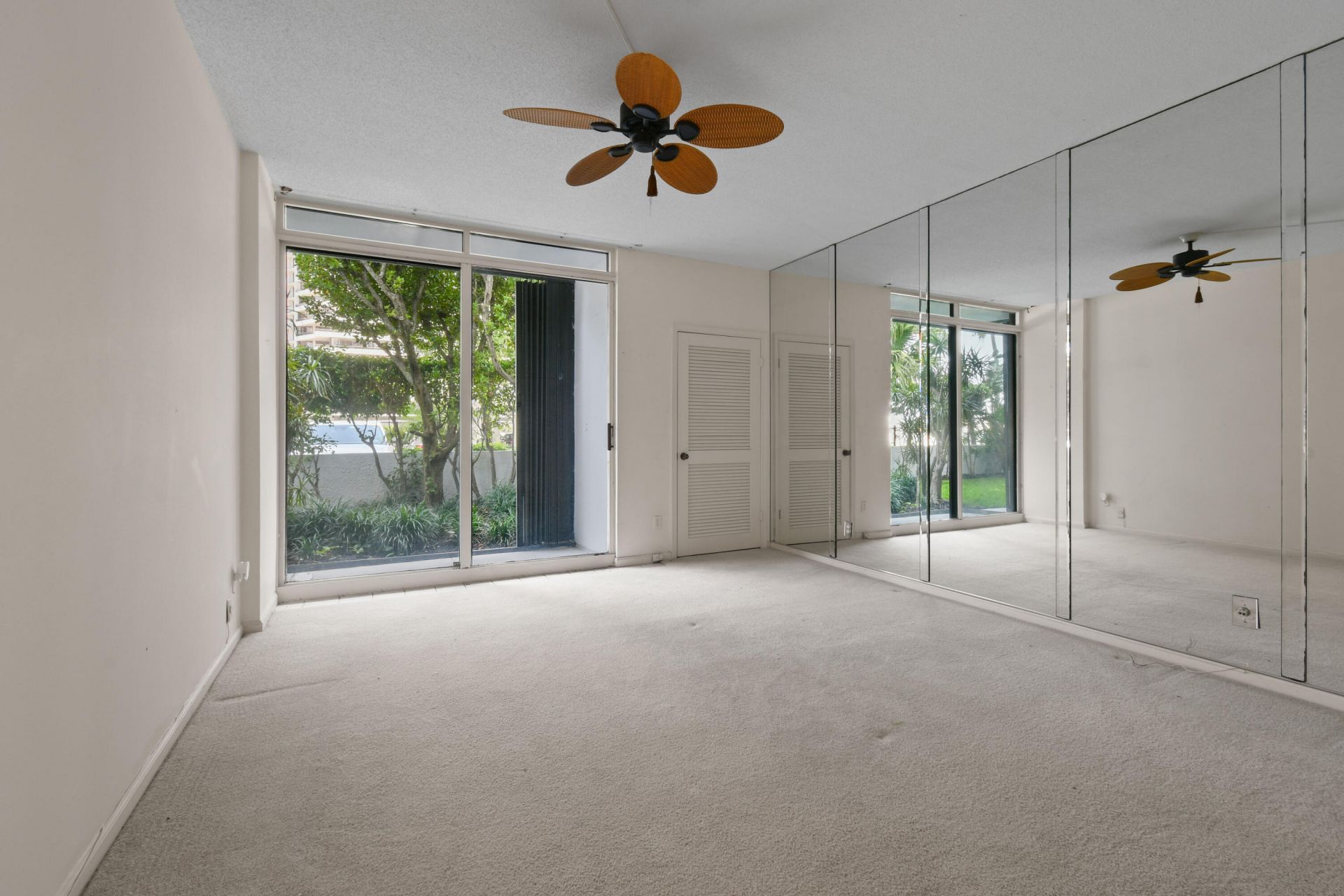 108 Lakeshore Drive, Unit 140, North Palm Beach, FL 33408 Photo