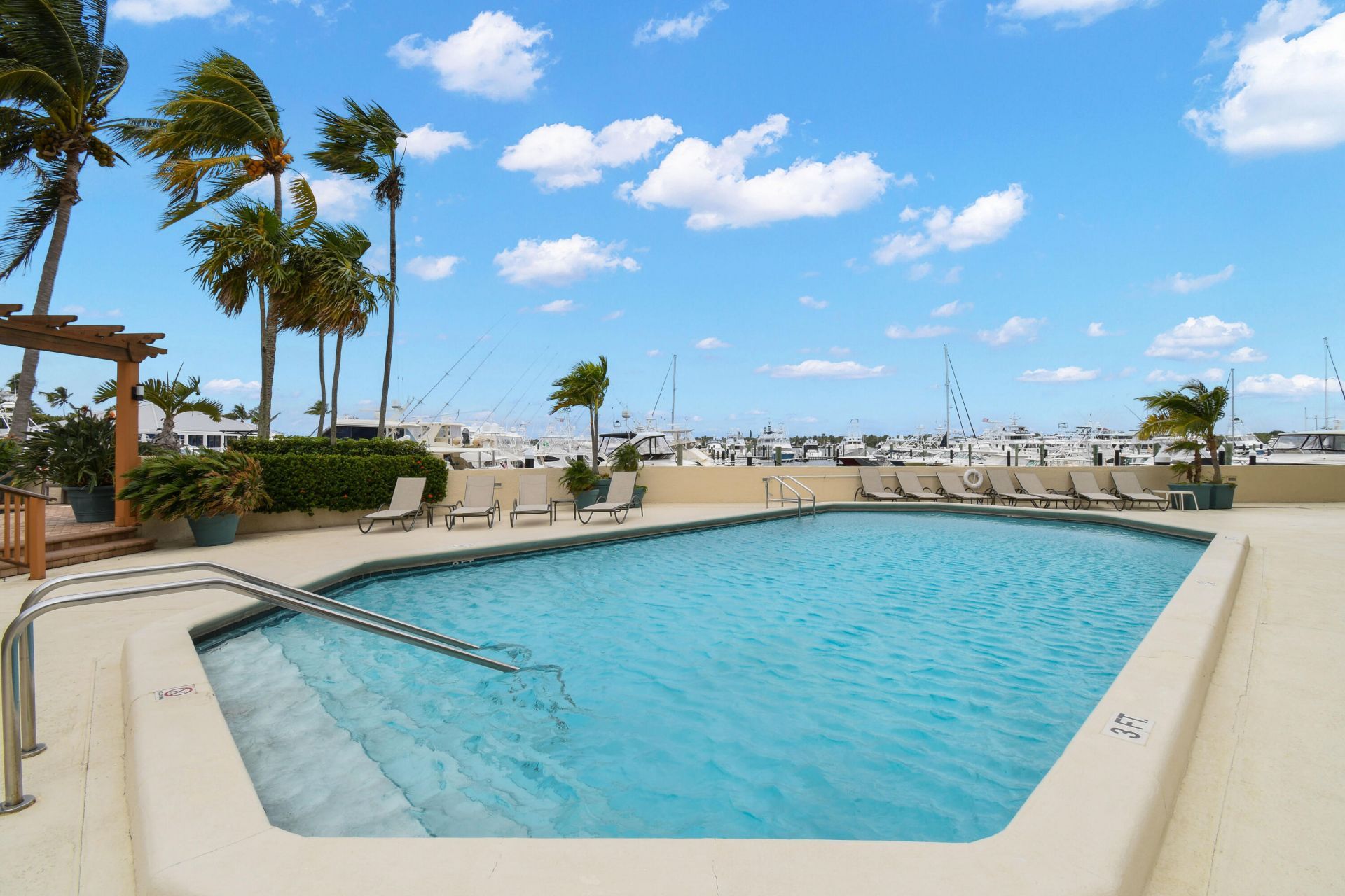 108 Lakeshore Drive, Unit 140, North Palm Beach, FL 33408 Photo