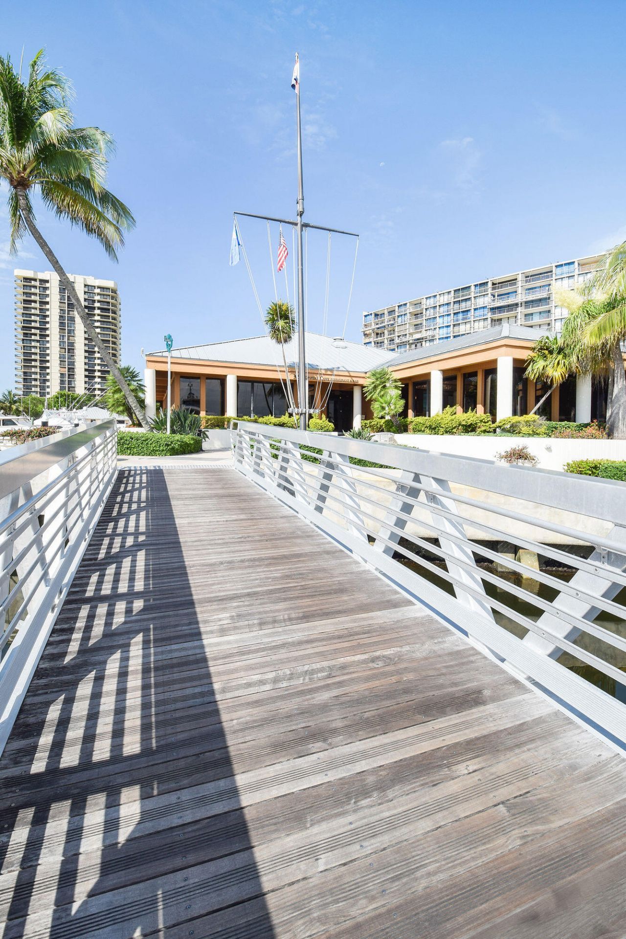 108 Lakeshore Drive, Unit 140, North Palm Beach, FL 33408 Photo