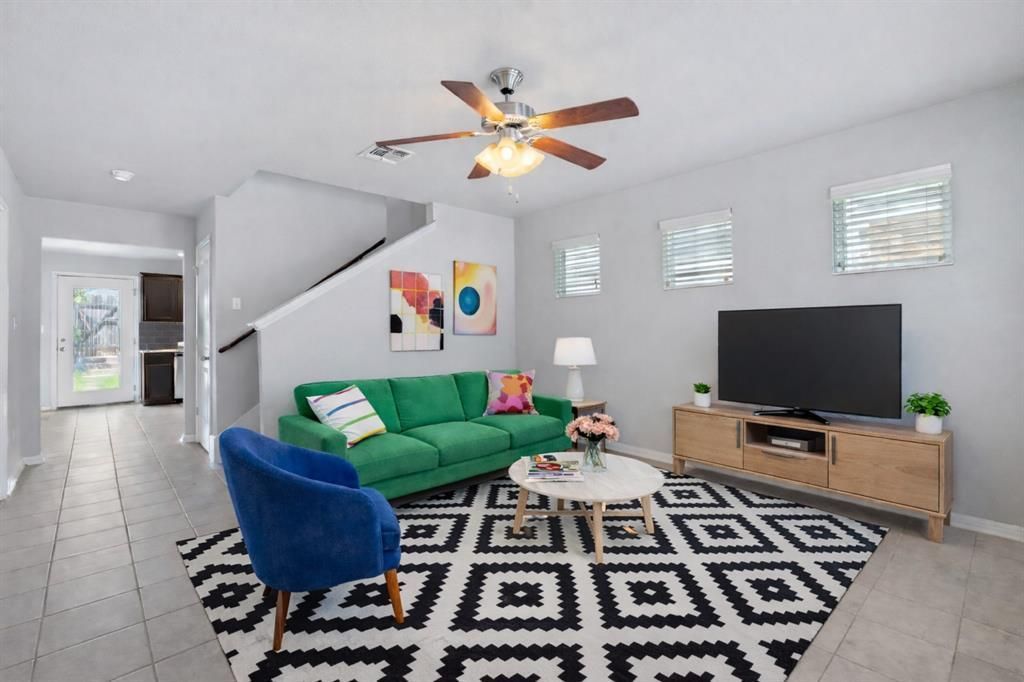 134 Friendship Oak Dr, San Marcos, TX 78666 Main Photo