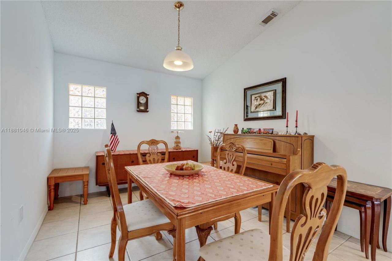 15351 SW 36th St, Miami, FL 33185 Photo