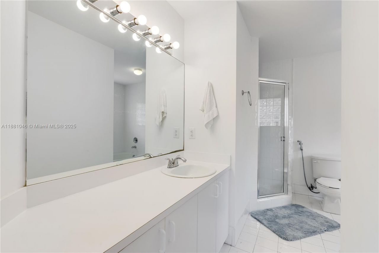 15351 SW 36th St, Miami, FL 33185 Photo