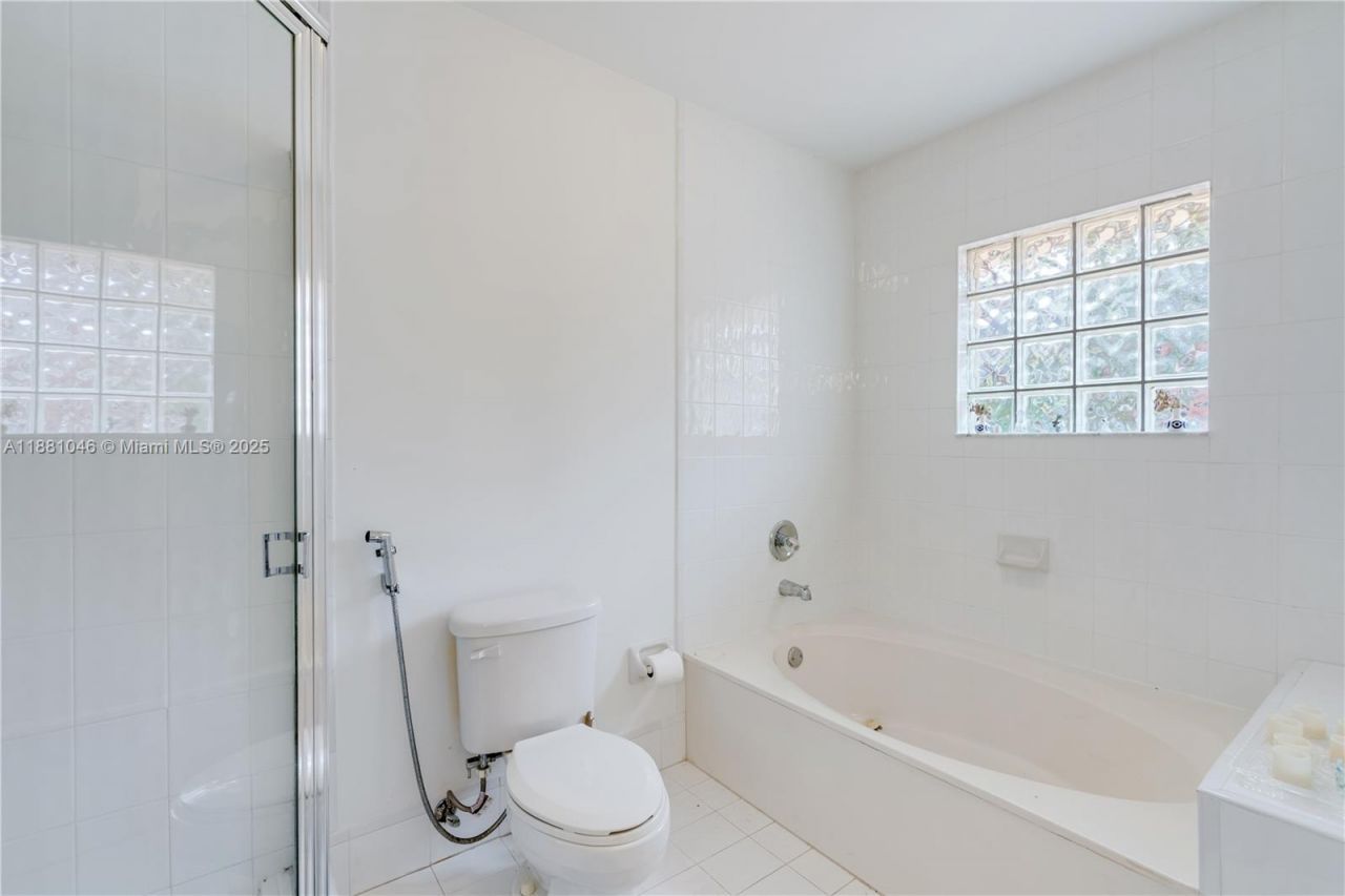 15351 SW 36th St, Miami, FL 33185 Photo