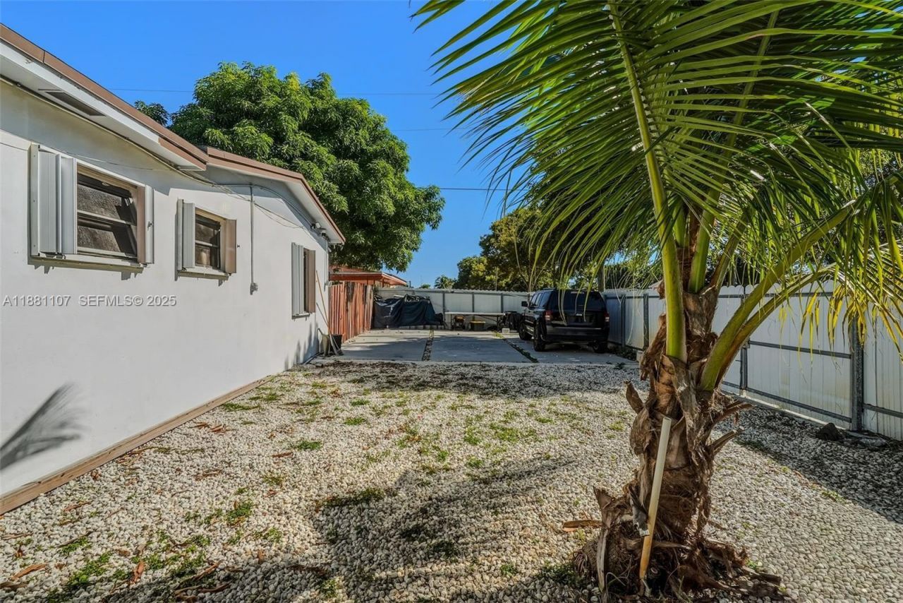 Please Call For Address, Miami Gardens, FL 33169 Photo