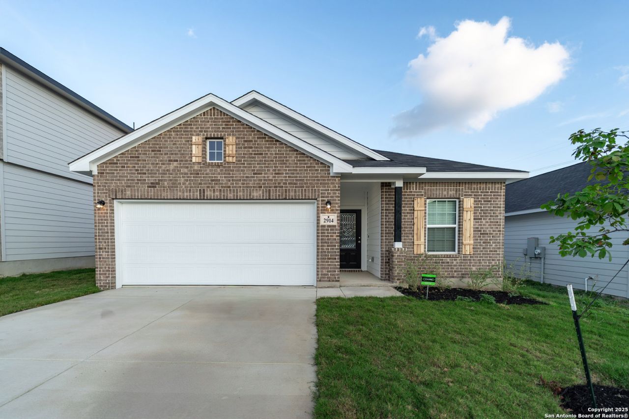 2914 Tengyc Bow, San Antonio, TX 78245 Main Photo