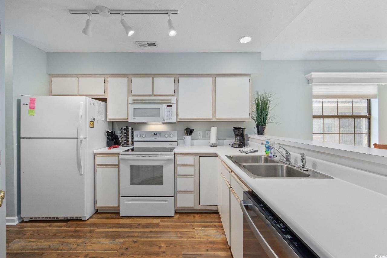 320 Pinehurst Ln. Photo 18