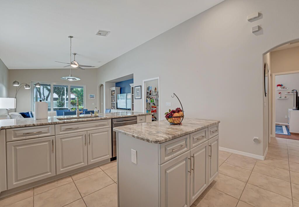 8438 Siciliano Street, Boynton Beach, FL 33472 Photo