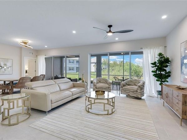 322 Indies DR W, Unit 102, NAPLES, FL 34114