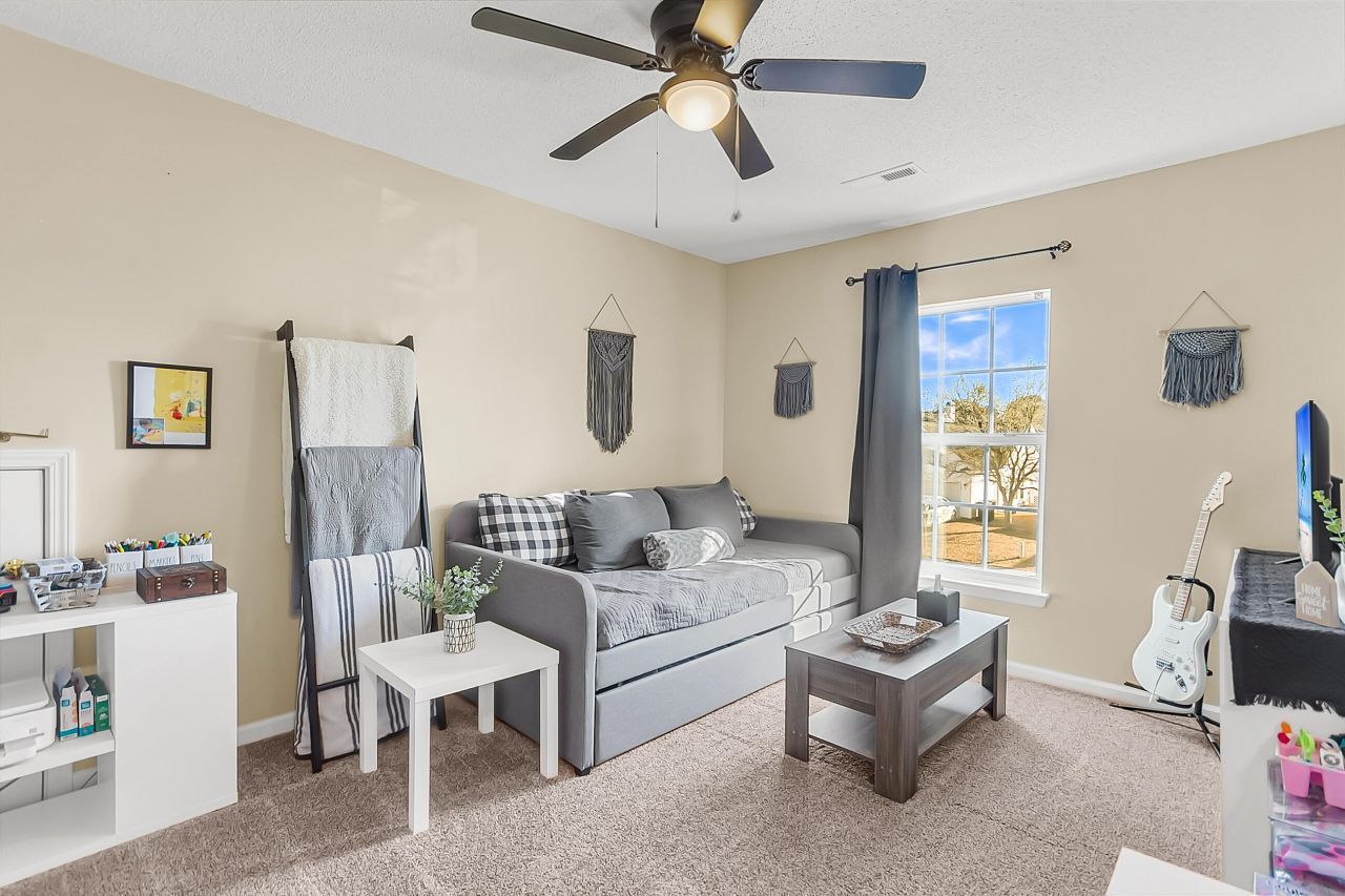 120 Speer Street Photo 18