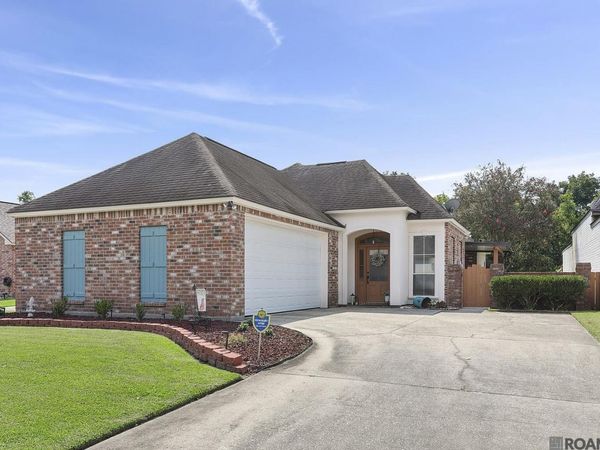 2060 Springmorning Dr, Saint George, LA 70810