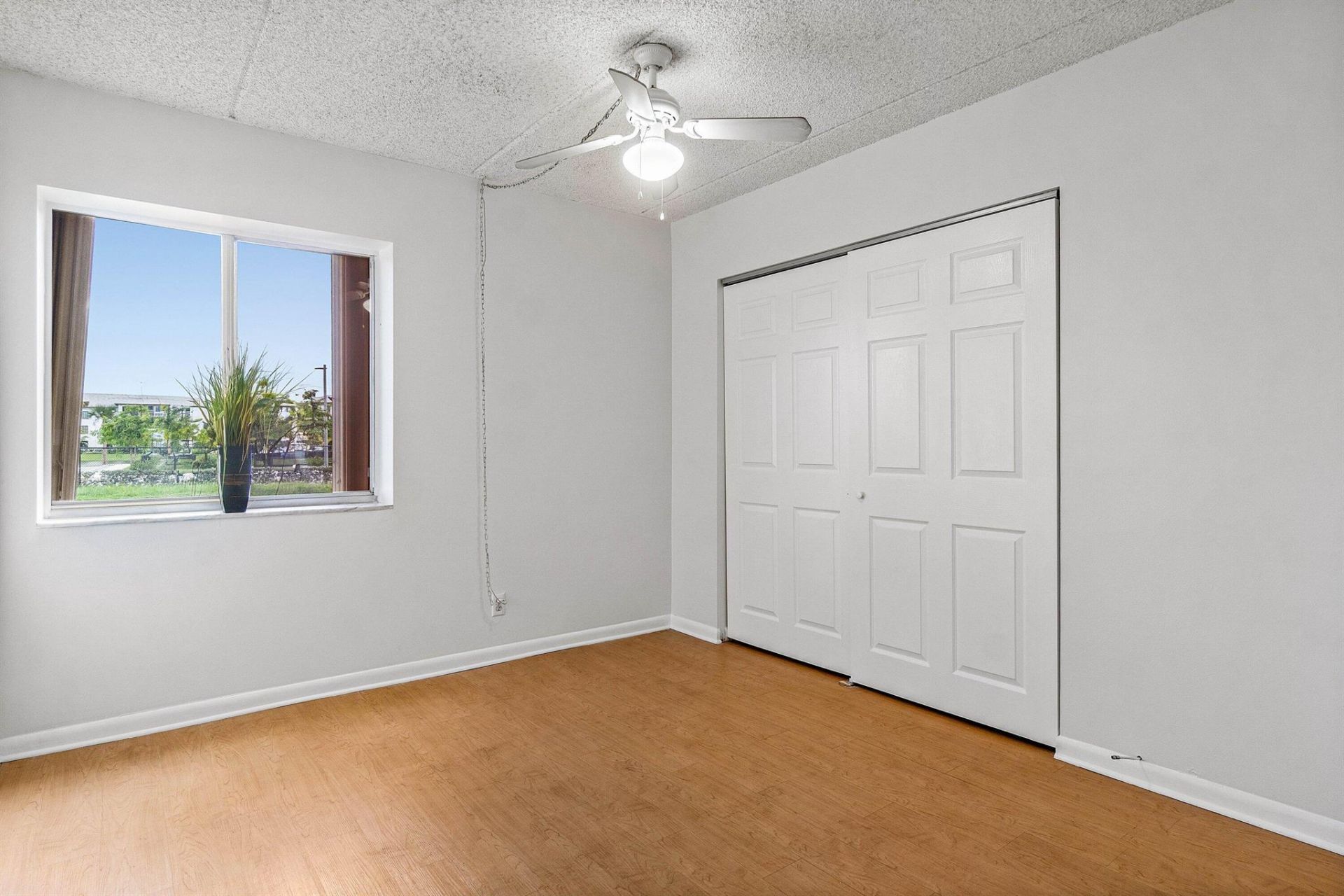 1876 Fairview Villas Drive, Unit 3, Palm Springs, FL 33406 Photo