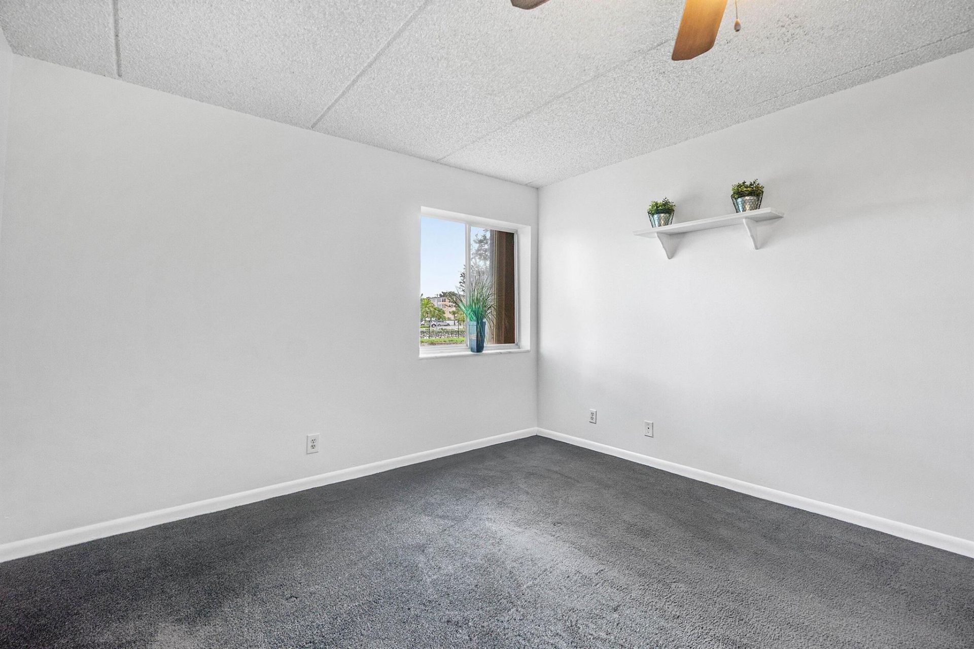 1876 Fairview Villas Drive, Unit 3, Palm Springs, FL 33406 Photo