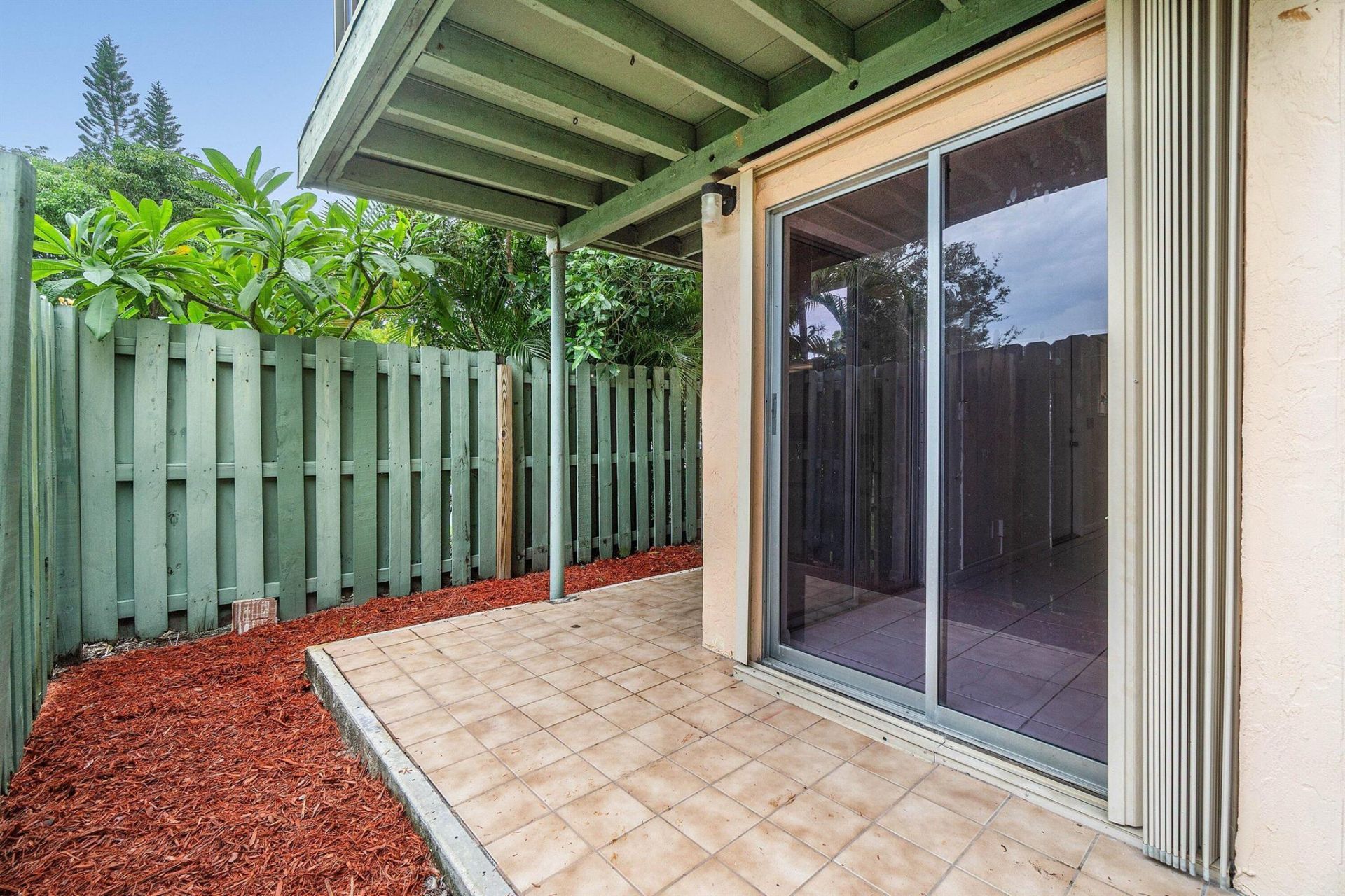 1876 Fairview Villas Drive, Unit 3, Palm Springs, FL 33406 Photo