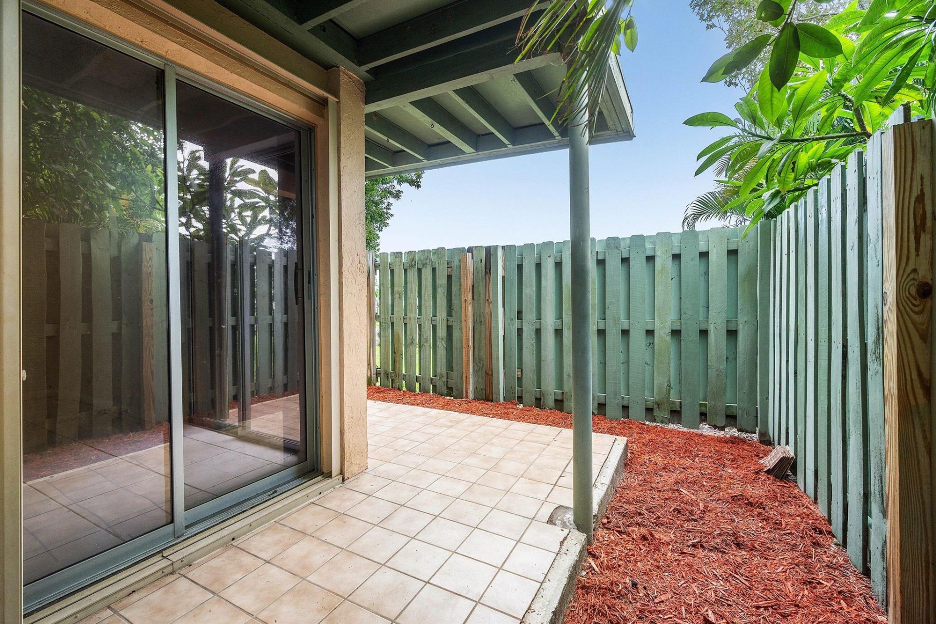 1876 Fairview Villas Drive, Unit 3, Palm Springs, FL 33406 Photo