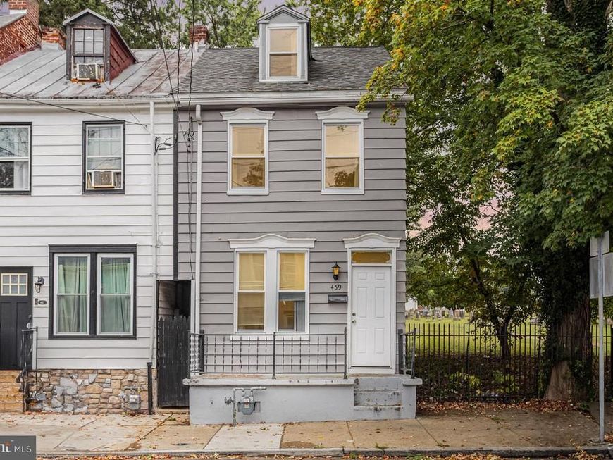 459 S Queen Street, Lancaster, PA 17603 Main Photo