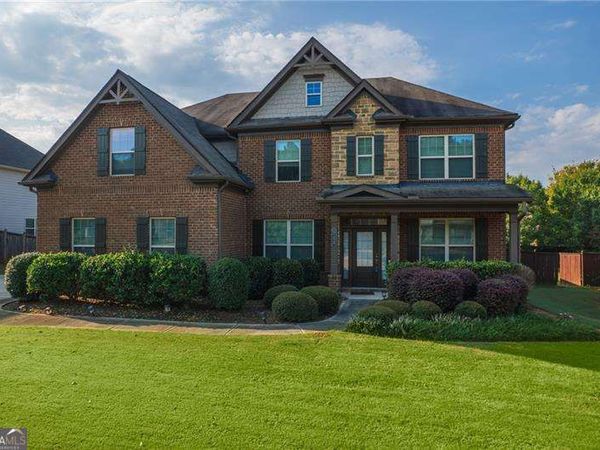 210 Birchin Drive, Woodstock, GA 30188