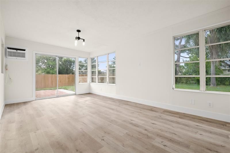 461 SW Meadow Ter, Port Saint Lucie, FL 34984 Photo