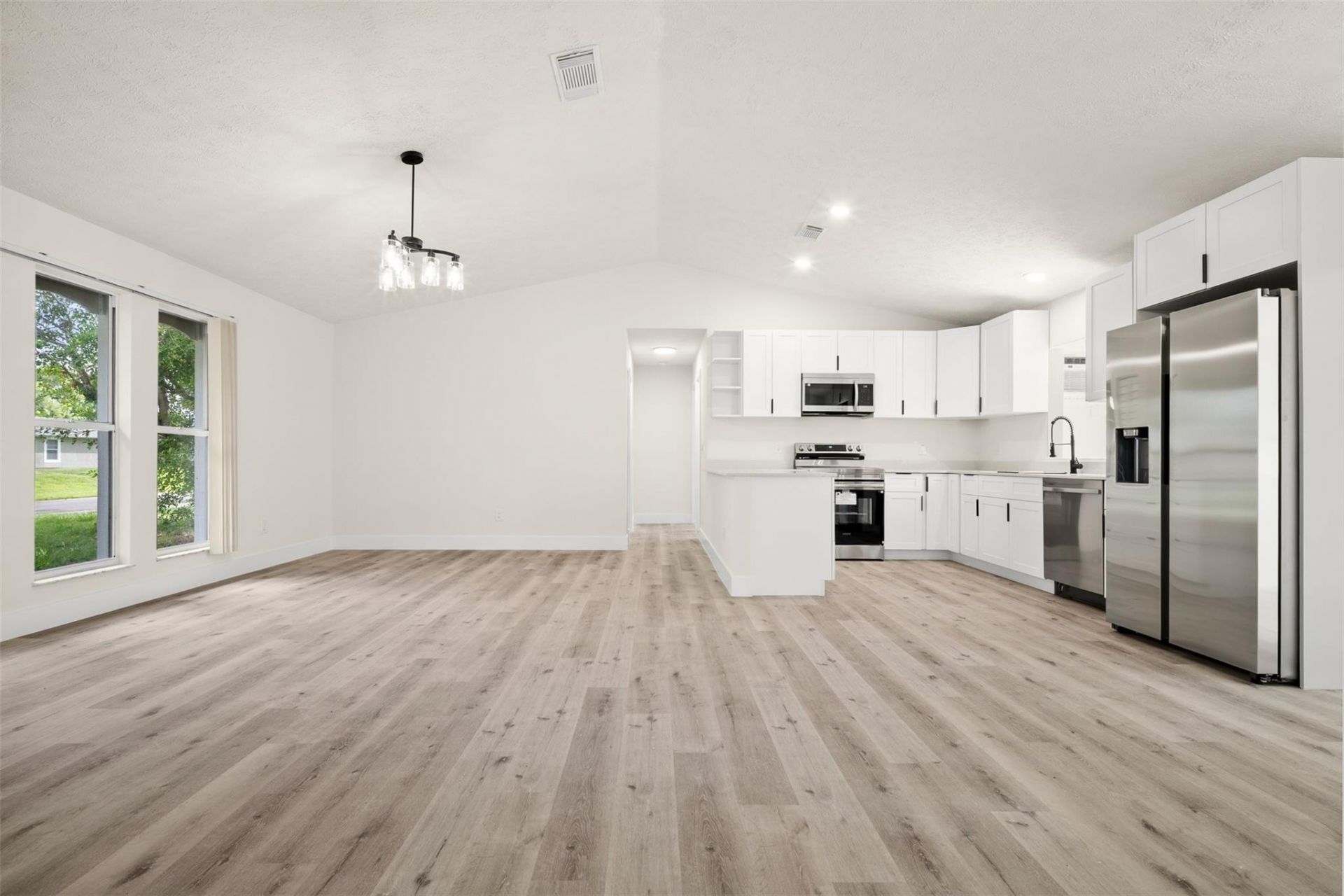 461 SW Meadow Terrace, Port Saint Lucie, FL 34984 Photo