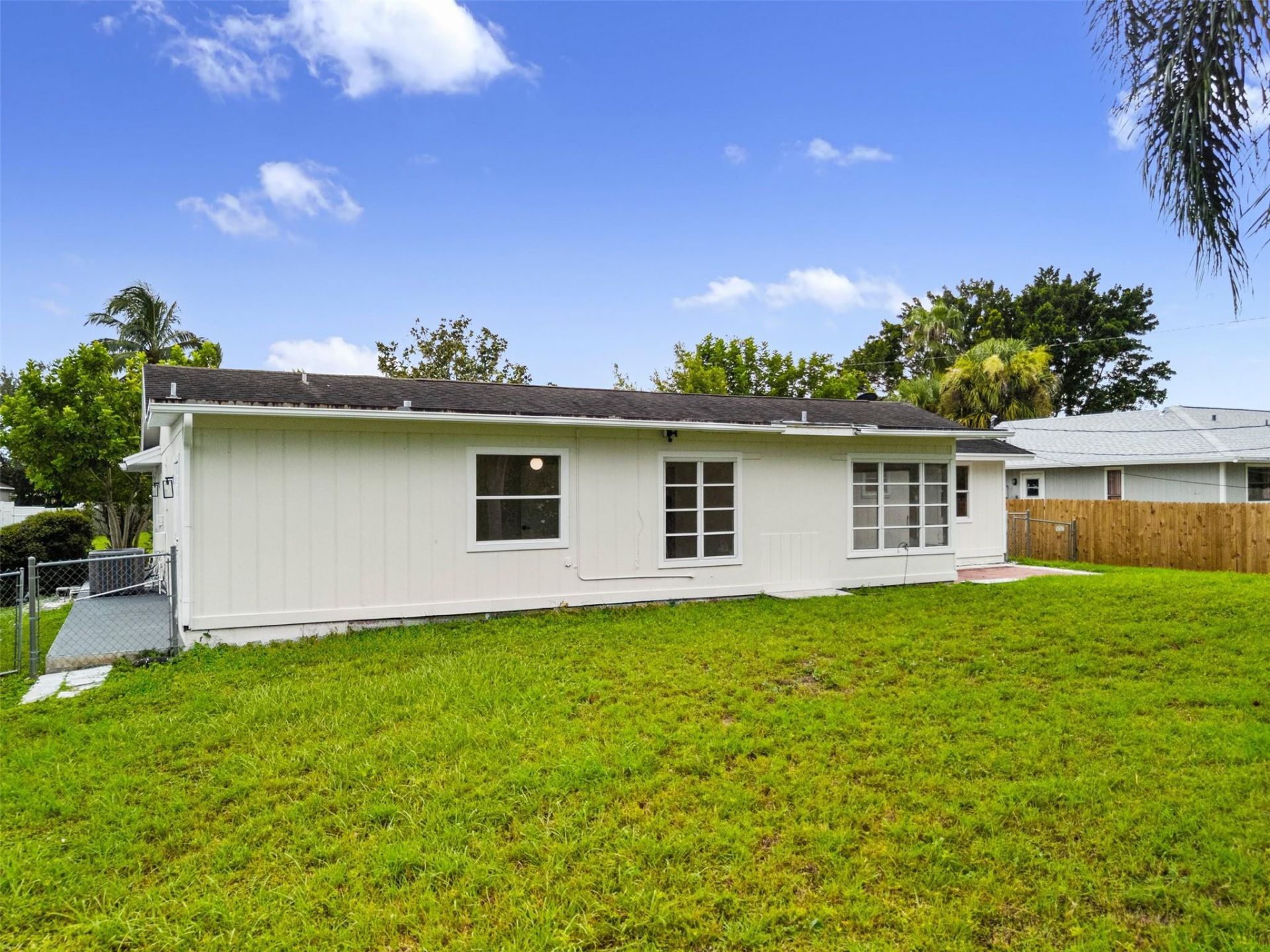 461 SW Meadow Terrace, Port Saint Lucie, FL 34984 Photo
