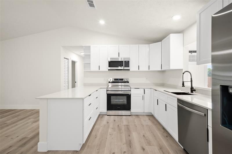 461 SW Meadow Ter, Port Saint Lucie, FL 34984 Photo