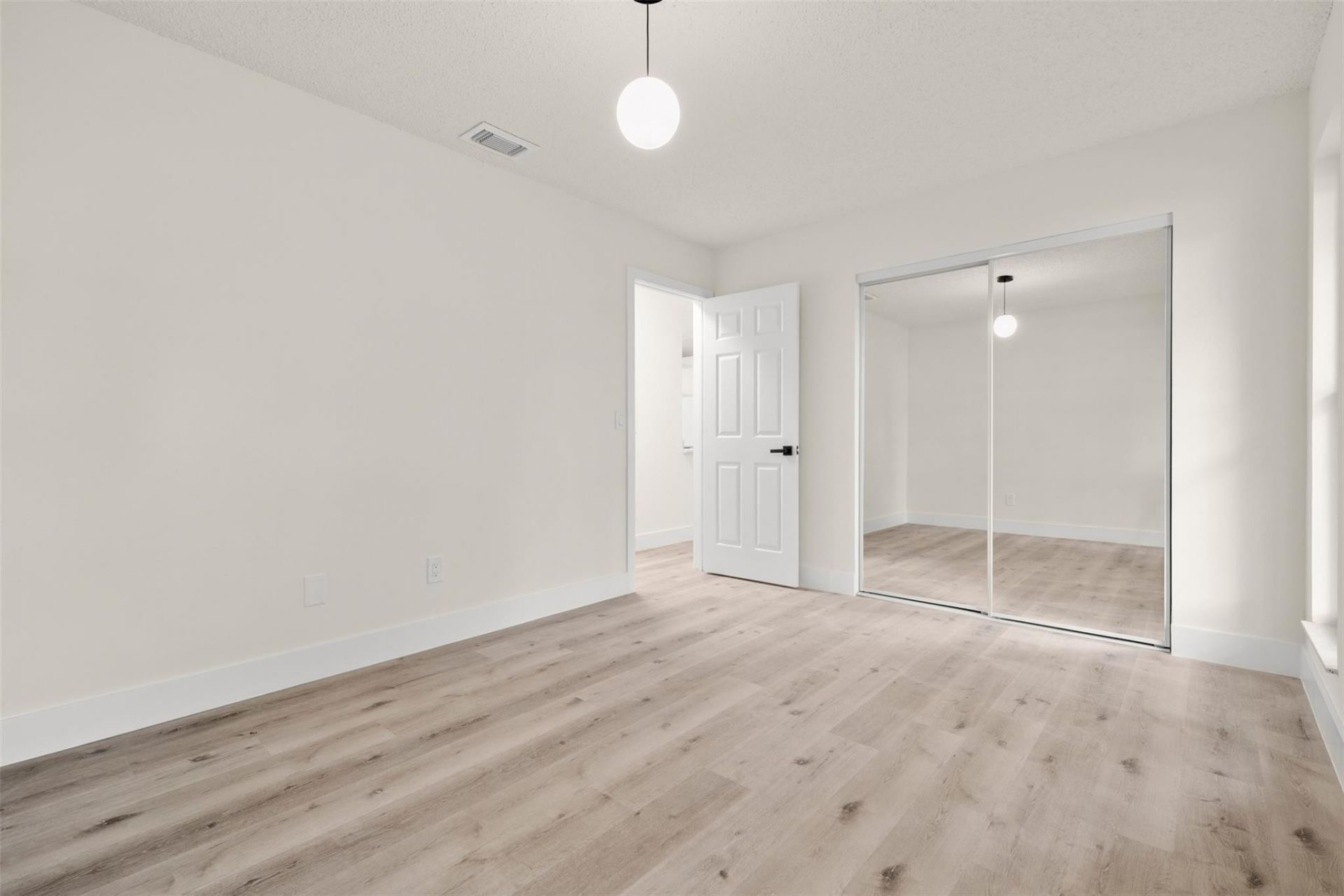 461 SW Meadow Terrace, Port Saint Lucie, FL 34984 Photo