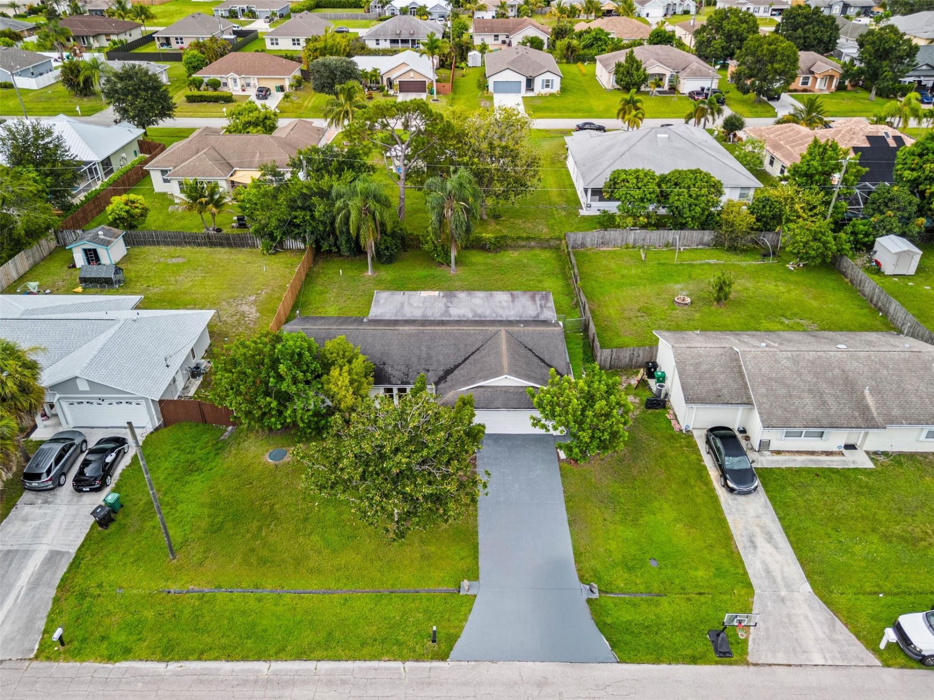 461 SW Meadow Terrace, Port Saint Lucie, FL 34984 Photo