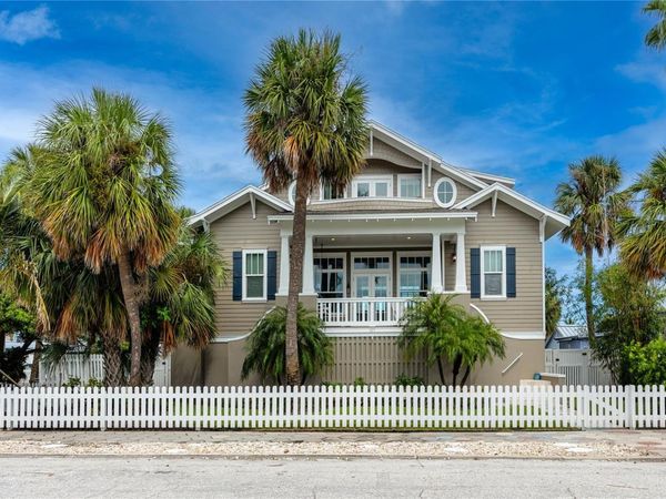 107 10TH AVENUE, ST PETE BEACH, FL 33706