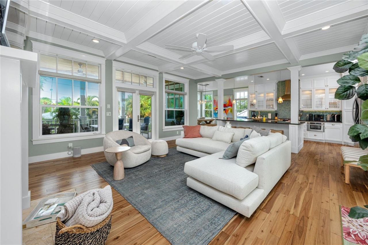 107 10th Avenue, Saint Pete Beach, FL 33706 Photo