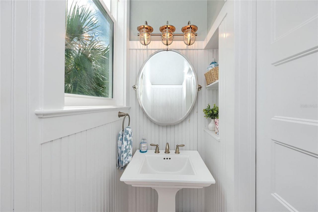 107 10th Avenue, Saint Pete Beach, FL 33706 Photo