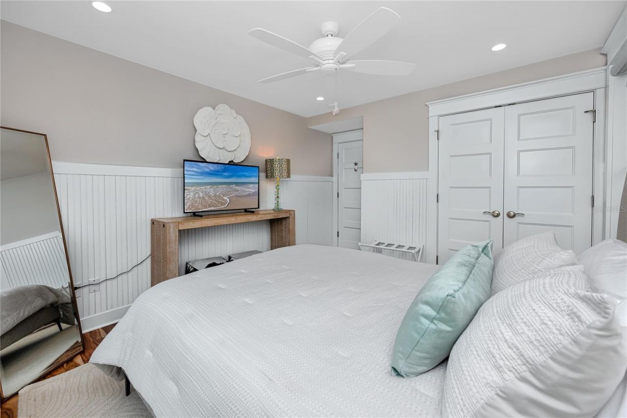 107 10th Avenue, Saint Pete Beach, FL 33706 Photo