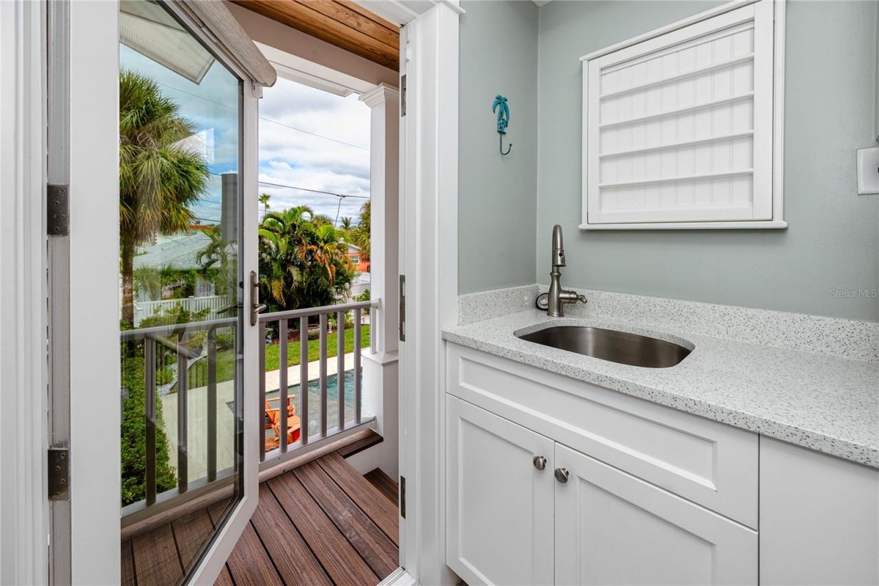 107 10th Avenue, Saint Pete Beach, FL 33706 Photo