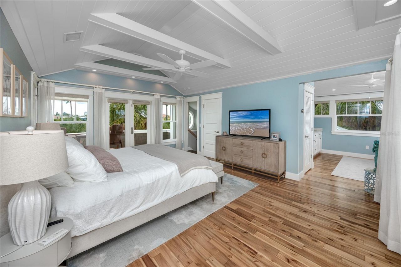 107 10th Avenue, Saint Pete Beach, FL 33706 Photo