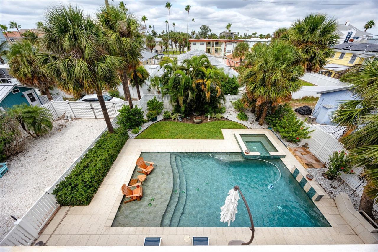 107 10th Avenue, Saint Pete Beach, FL 33706 Photo